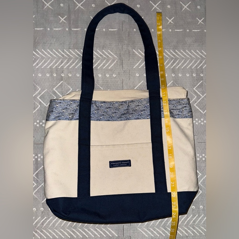 Vineyard Vines Custom Collection Tote Bag- Canvas and Navy with fish - Picture 4 of 5
